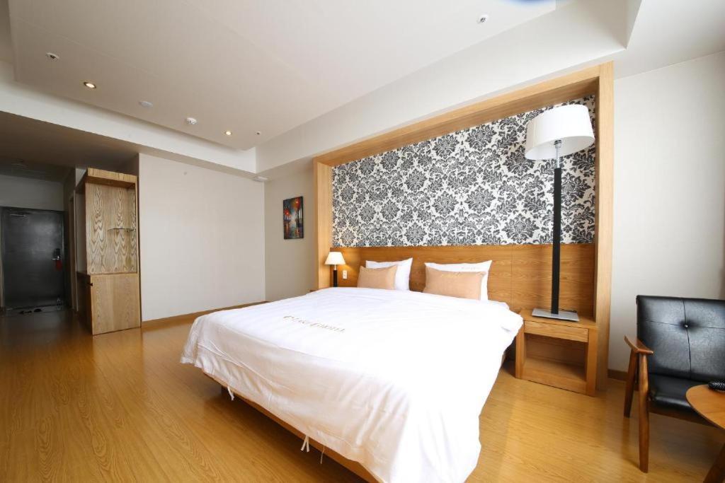 Lake 45 Hotel Naju المظهر الخارجي الصورة
