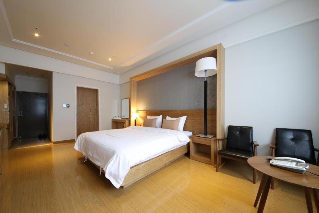 Lake 45 Hotel Naju المظهر الخارجي الصورة
